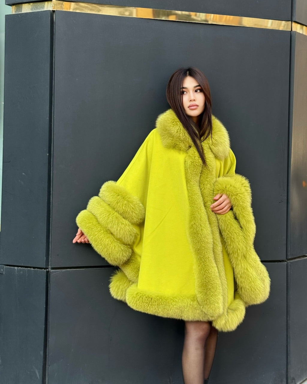 Women’s Lime Green Cashmere Cape With Genuine Fox Fur Trim
