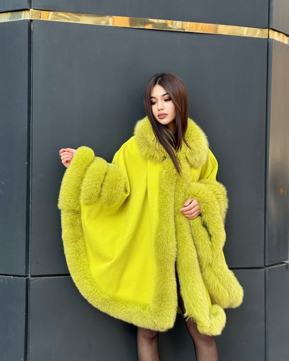 Women’s Lime Green Cashmere Cape With Genuine Fox Fur Trim