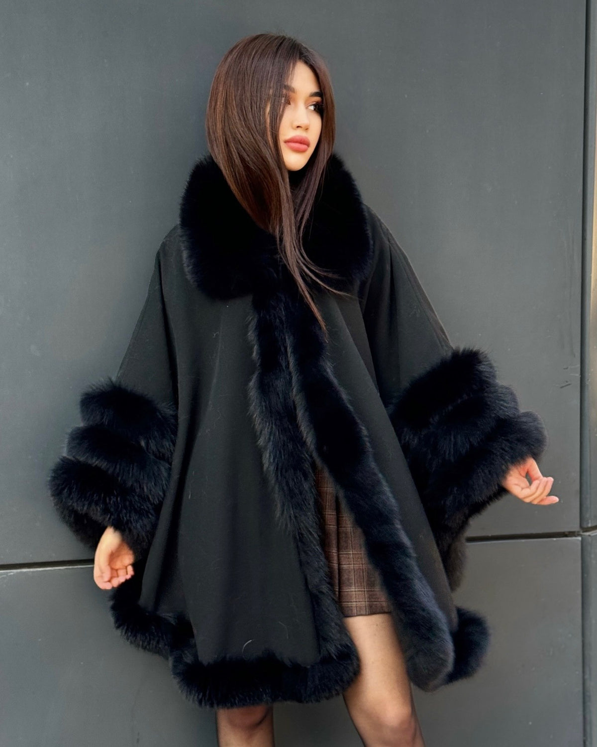 Women’s Black Cashmere Cape With Genuine Fox Fur Trim