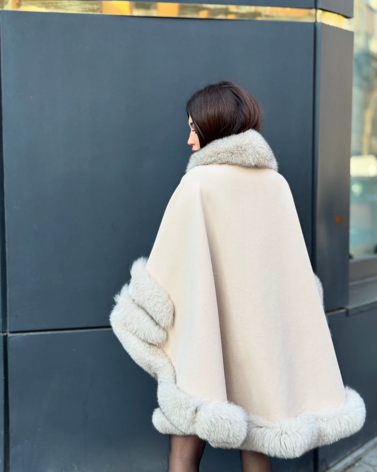 Women’s Beige Cashmere Cape With Genuine Fox Fur Trim