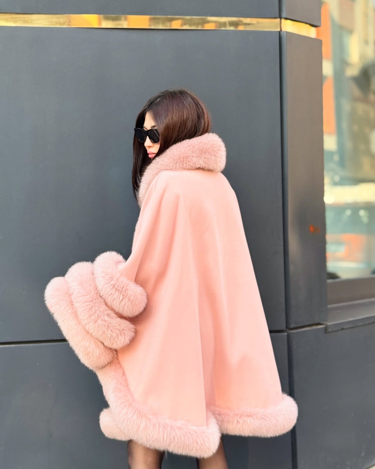 Women’s Pink Cashmere Cape With Genuine Fox Fur Trim
