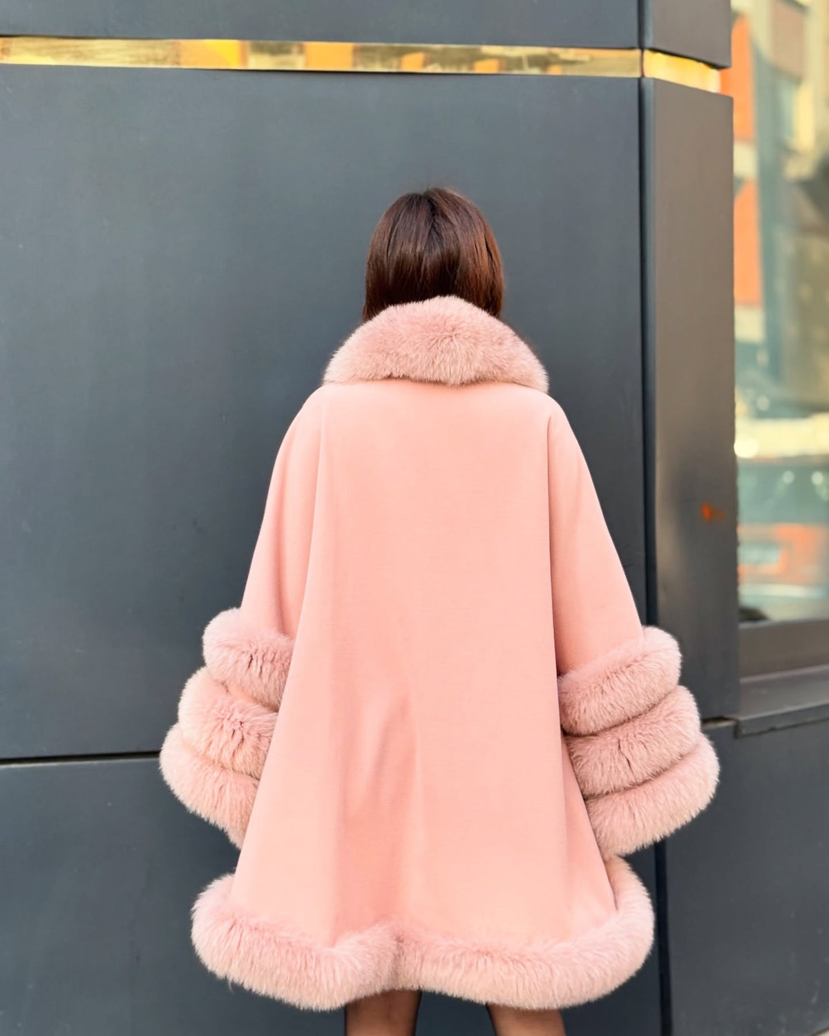 Women’s Pink Cashmere Cape With Genuine Fox Fur Trim