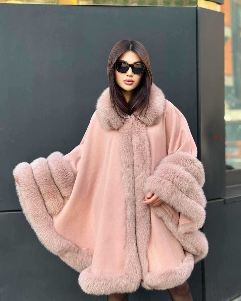 Women’s Pink Cashmere Cape With Genuine Fox Fur Trim
