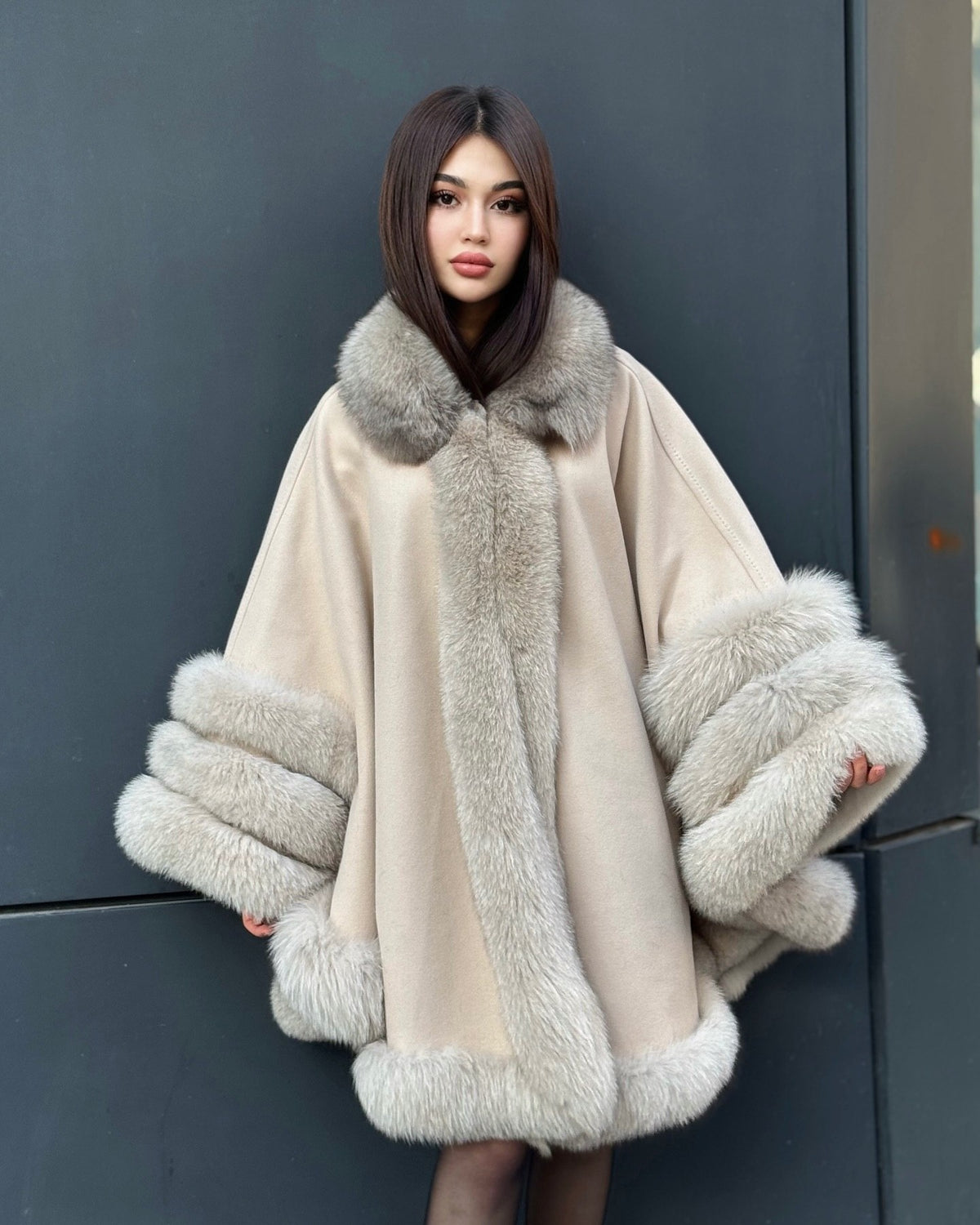 Women’s Beige Cashmere Cape With Genuine Fox Fur Trim