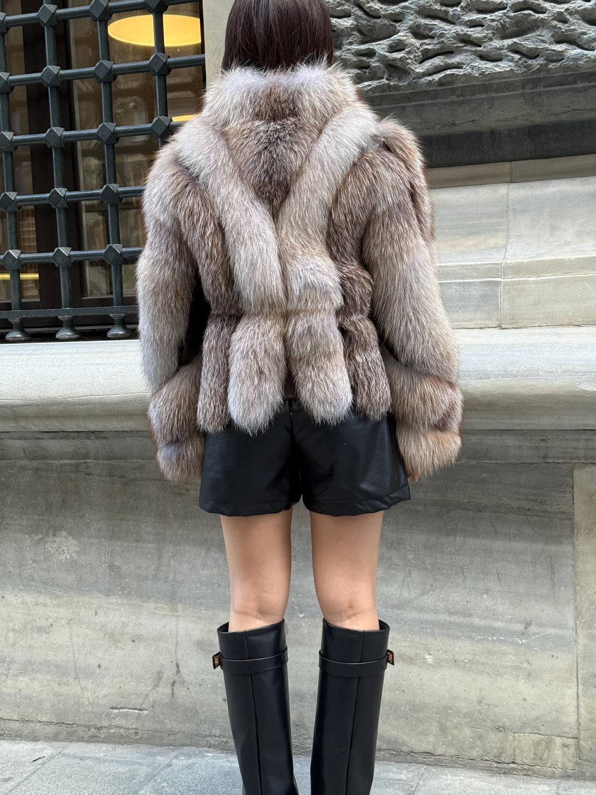 Women’s Beige Fox Fur Jacket. Short Slim-Fit Fox Fur Coat