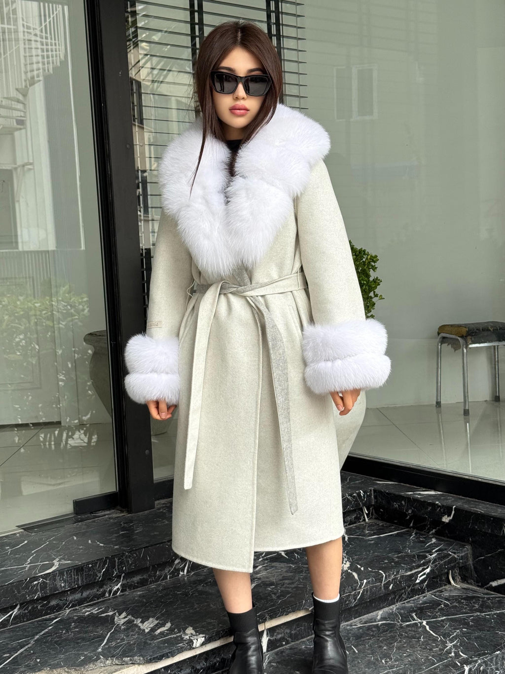 White Handmade Women Alpaca Coat With Fox Fur , Luxury Outwear | Natural Alpaca Wool Coat | Soft & Warm – Handmade Women’s Outerwear