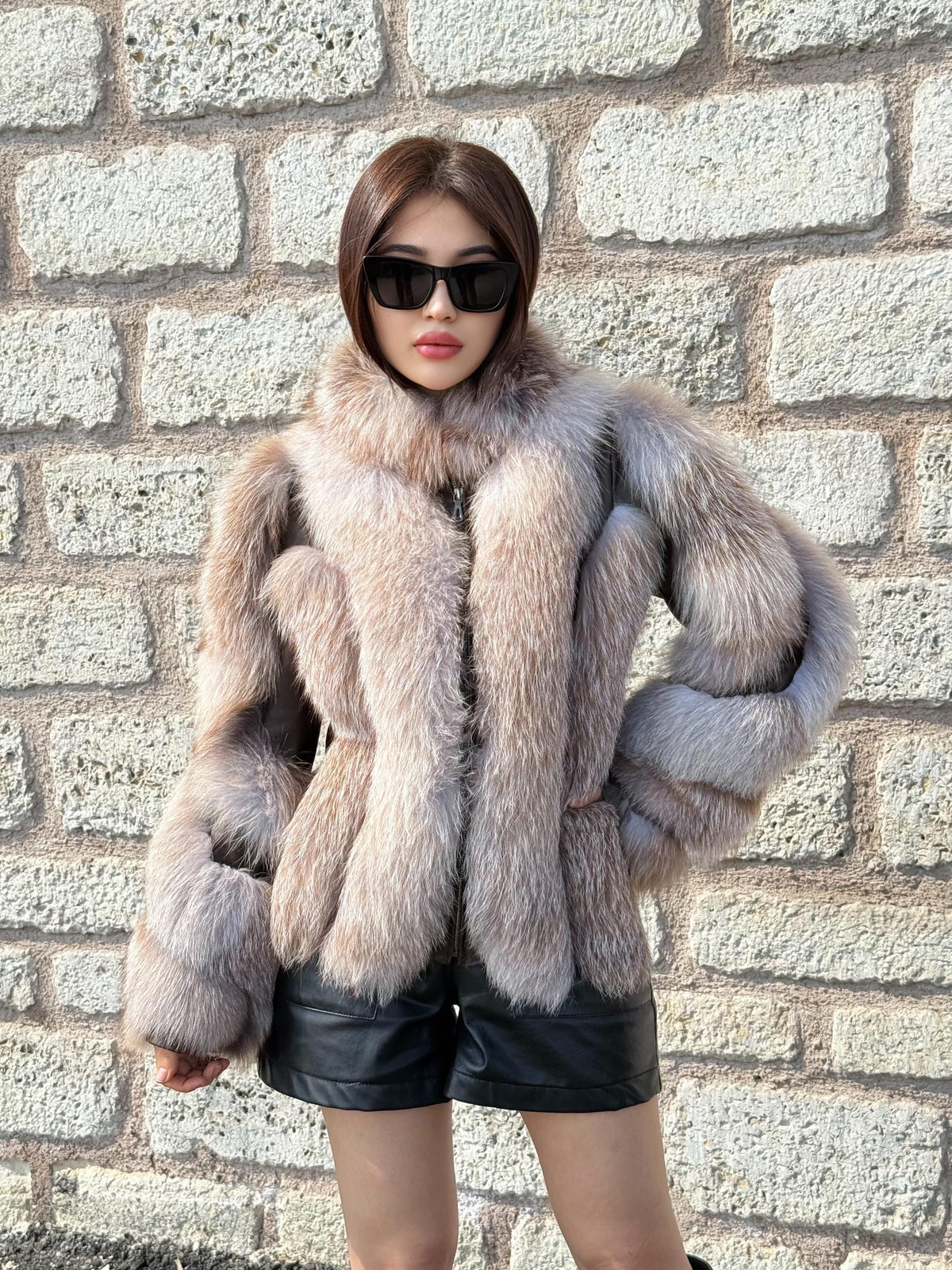 Women’s Beige Fox Fur Jacket. Short Slim-Fit Fox Fur Coat
