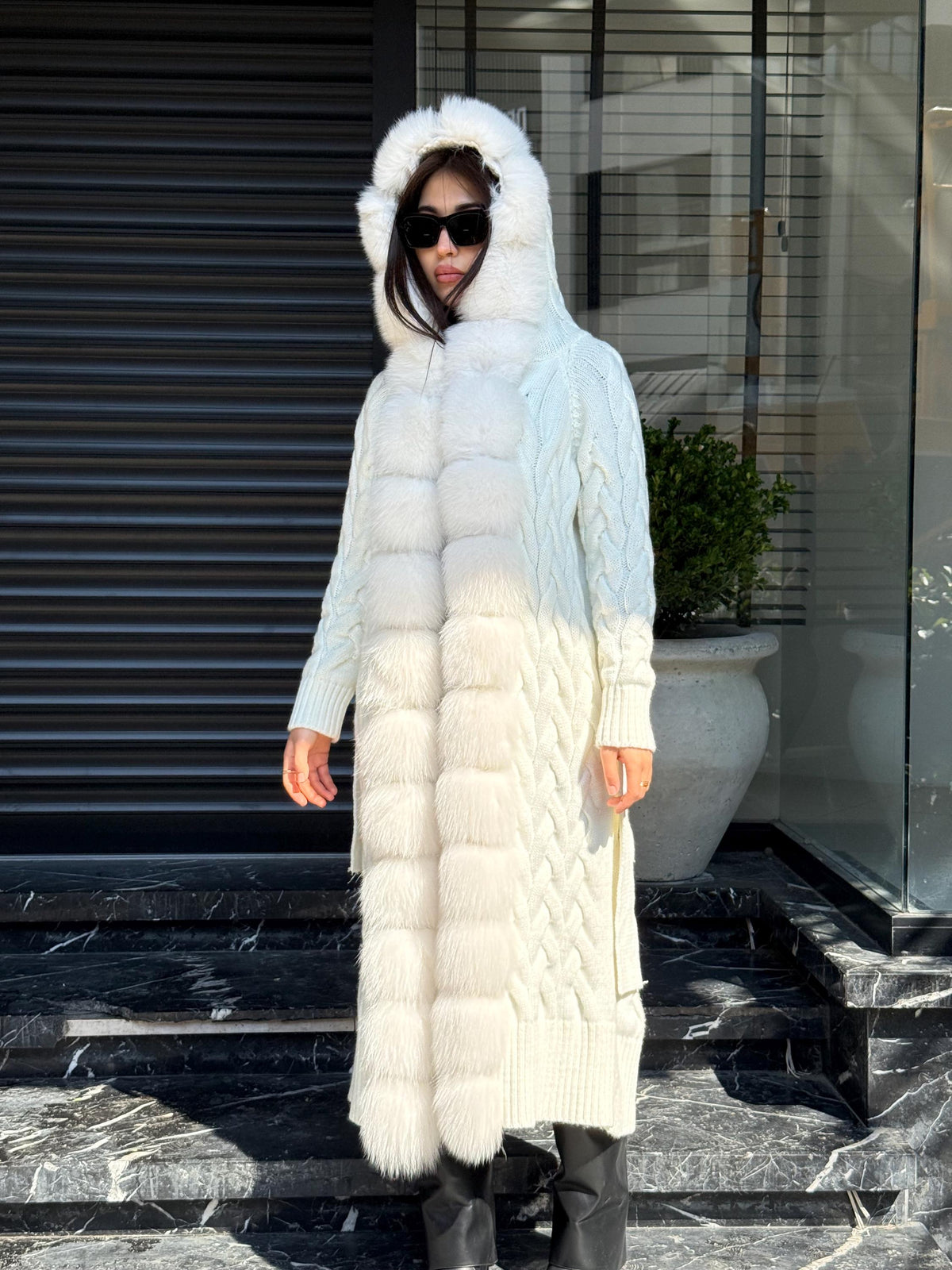 White Handmade Women Luxury Knit Cardigan with Real Fox Fur Trim Coat –Handcrafted Long Knitwear Coat – Elegant Cable Outerwear for Women