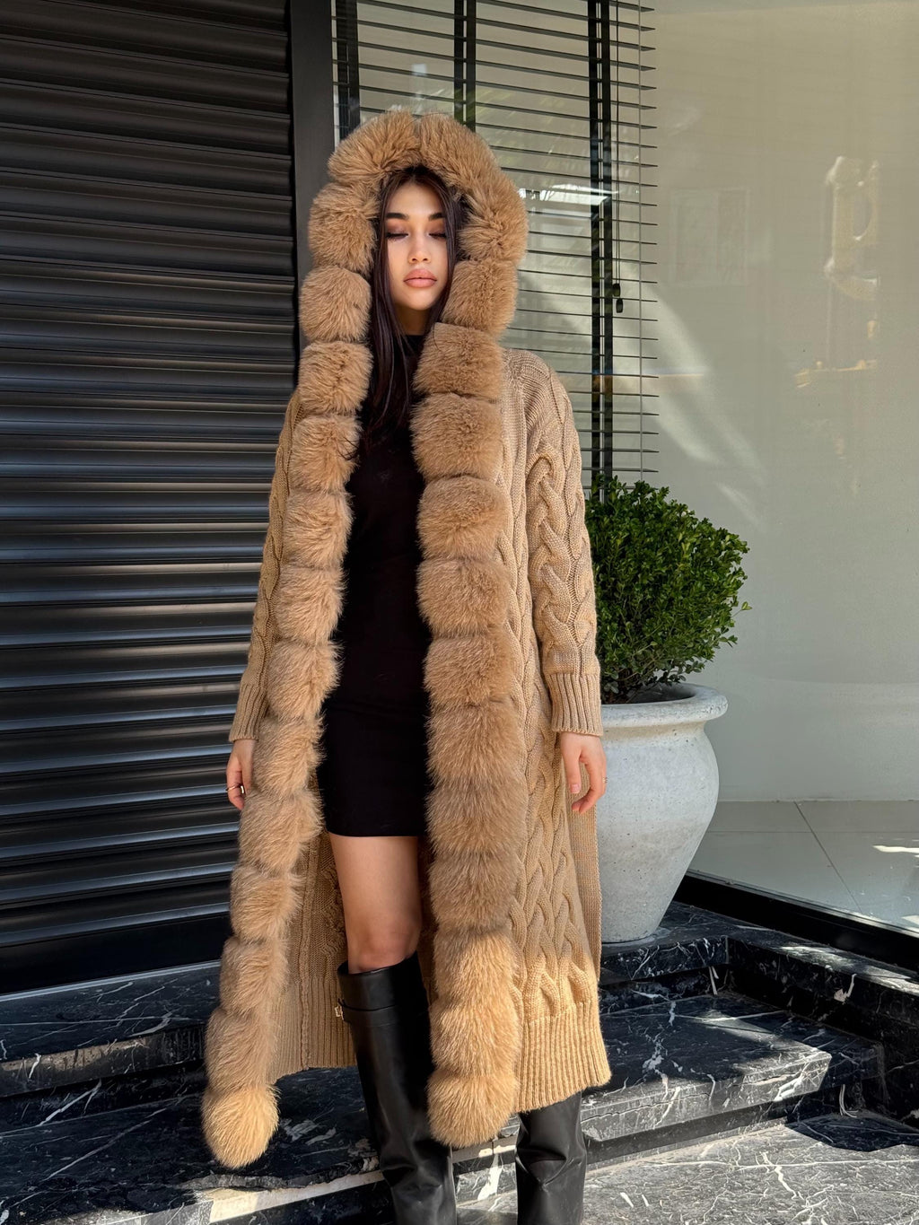 Camel Handmade Women Luxury Knit Cardigan with Fox Fur Coat –Handcrafted Long Knitwear Coat – Elegant Cable Knit Outerwear for Women