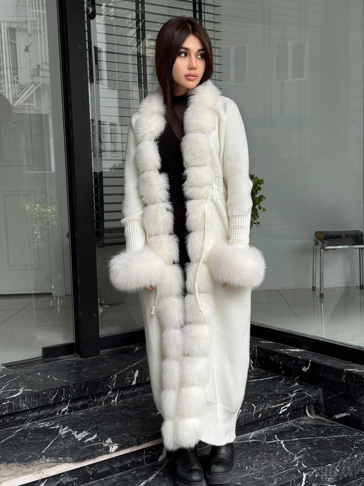 White Handmade Women Luxury Knit Cardigan with Real Fox Fur Trim Coat –Handcrafted Long Knitwear Coat – Elegant Cable Outerwear for Women