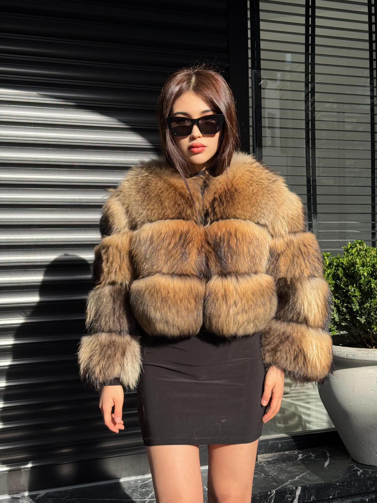 Gold Brown Raccoon Fur Jacket, Hanmade Short Cropped Women Fox Fur Coat