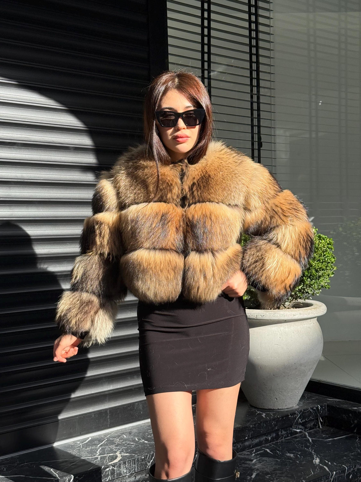Gold Brown Raccoon Fur Jacket, Hanmade Short Cropped Women Fox Fur Coat