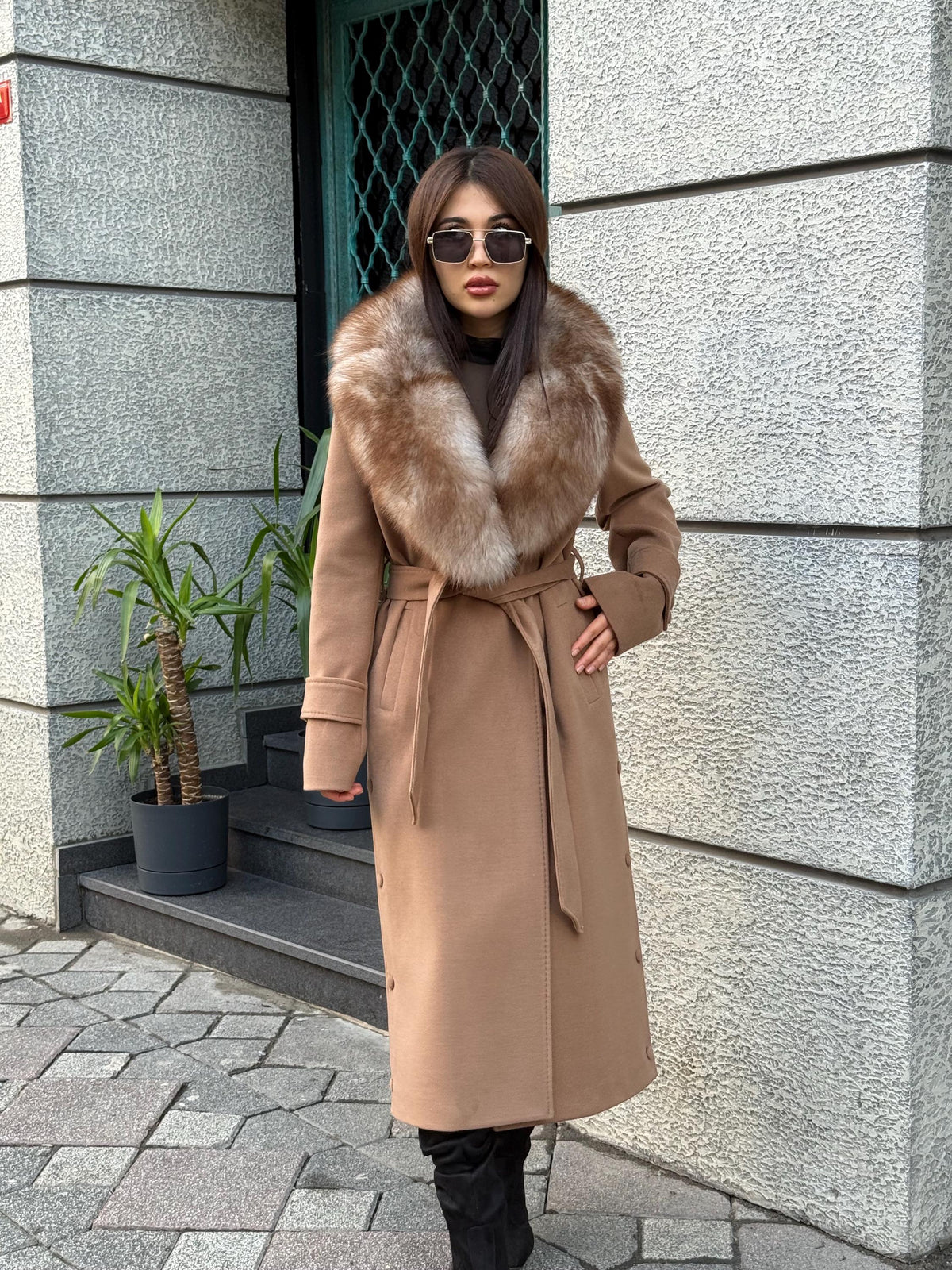 Handmade Camel Cashmere Coat , Collar Fox Fur Jacket For Women