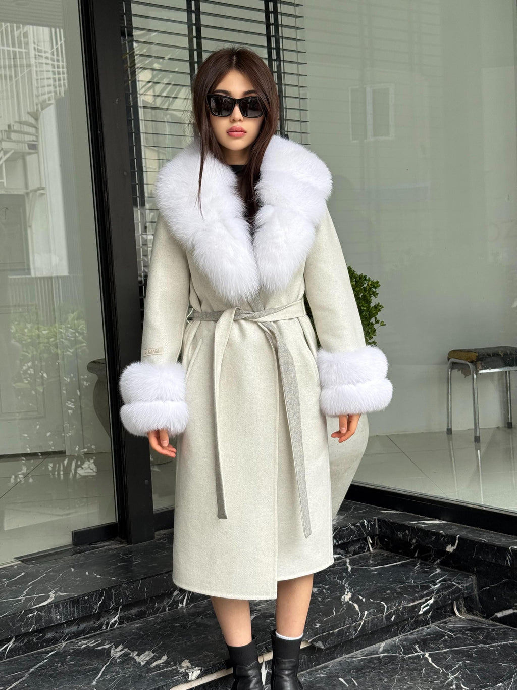 White Handmade Women Alpaca Coat With Fox Fur , Luxury Outwear | Natural Alpaca Wool Coat | Soft & Warm – Handmade Women’s Outerwear