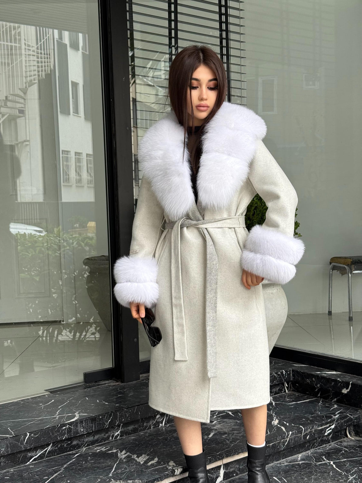 White Handmade Women Alpaca Coat With Fox Fur , Luxury Outwear | Natural Alpaca Wool Coat | Soft & Warm – Handmade Women’s Outerwear