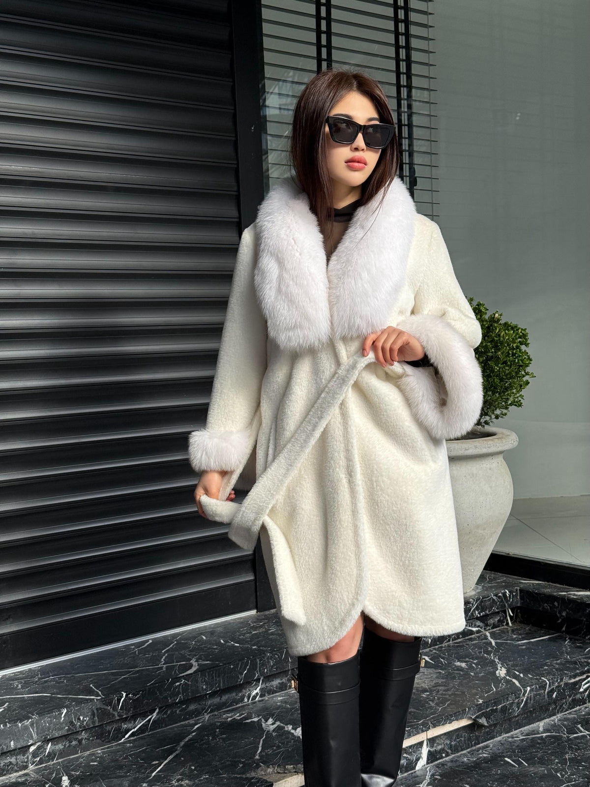 White Long Alcantara Coat, Collar Fox Fur Jacket… Shadow White Fox Fur Jacket, Women Fox Fur Coat