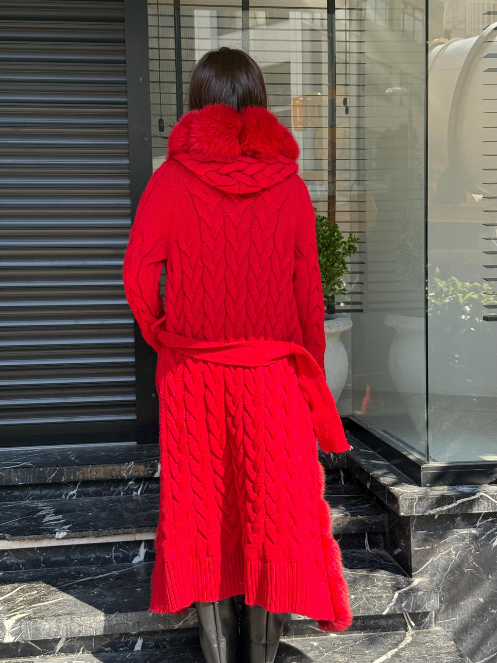 Red Handmade Women Luxury Knit Cardigan with Real Fox Fur Trim Coat –Handcrafted Long Knitwear Coat – Elegant Cable Knit Outerwear for Women