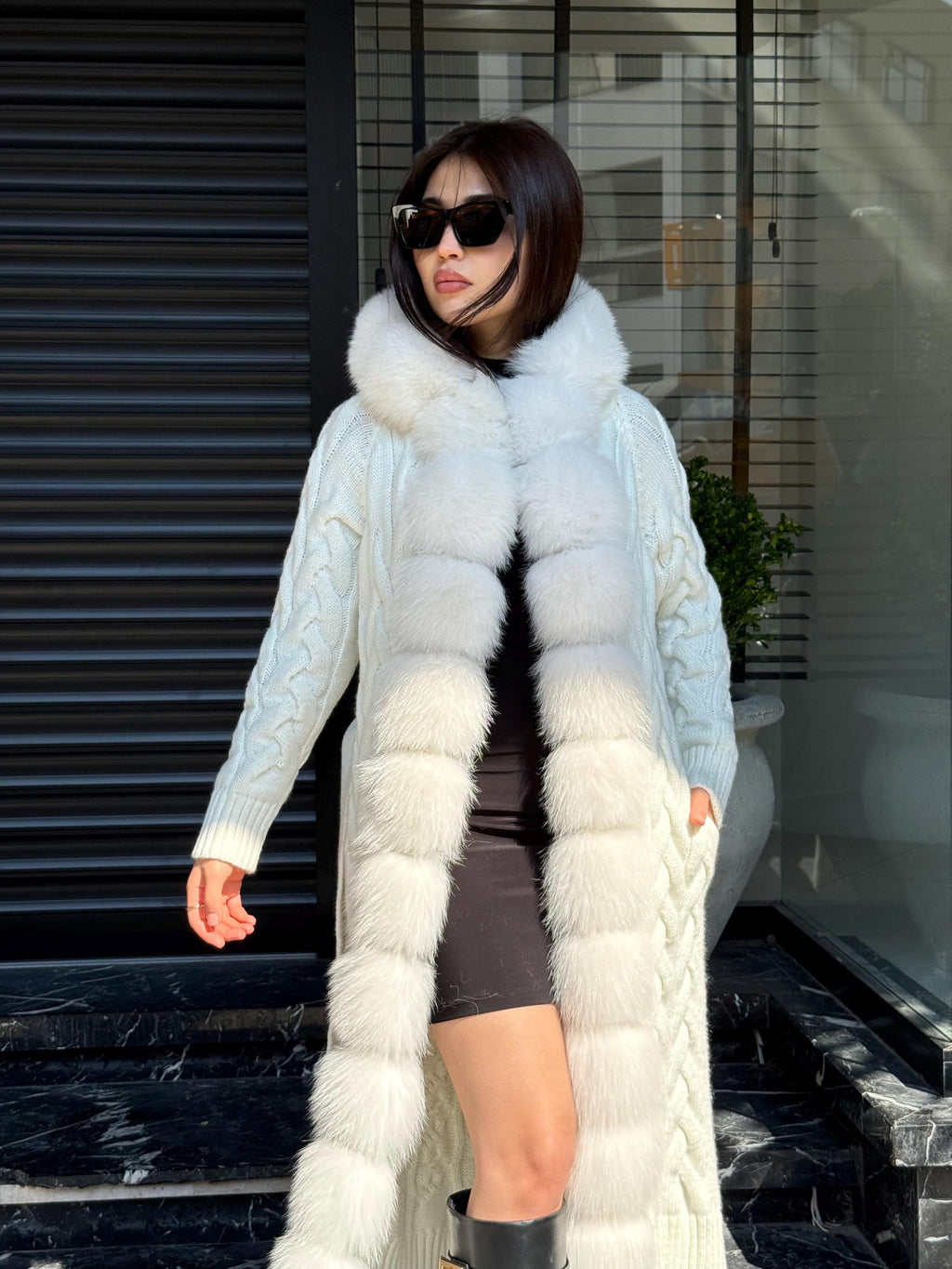 White Handmade Women Luxury Knit Cardigan with Real Fox Fur Trim Coat –Handcrafted Long Knitwear Coat – Elegant Cable Outerwear for Women