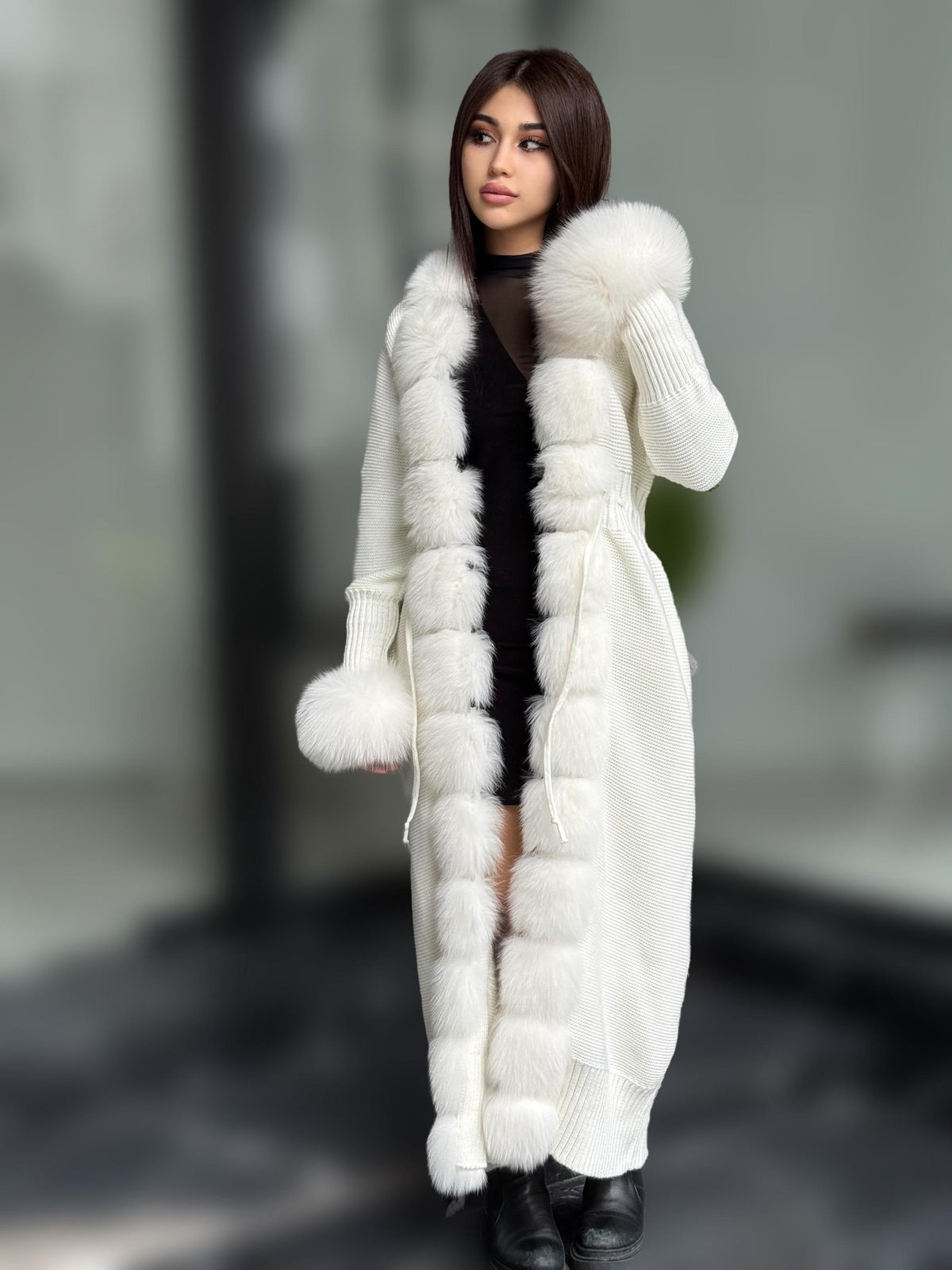 White Handmade Women Luxury Knit Cardigan with Real Fox Fur Trim Coat –Handcrafted Long Knitwear Coat – Elegant Cable Outerwear for Women