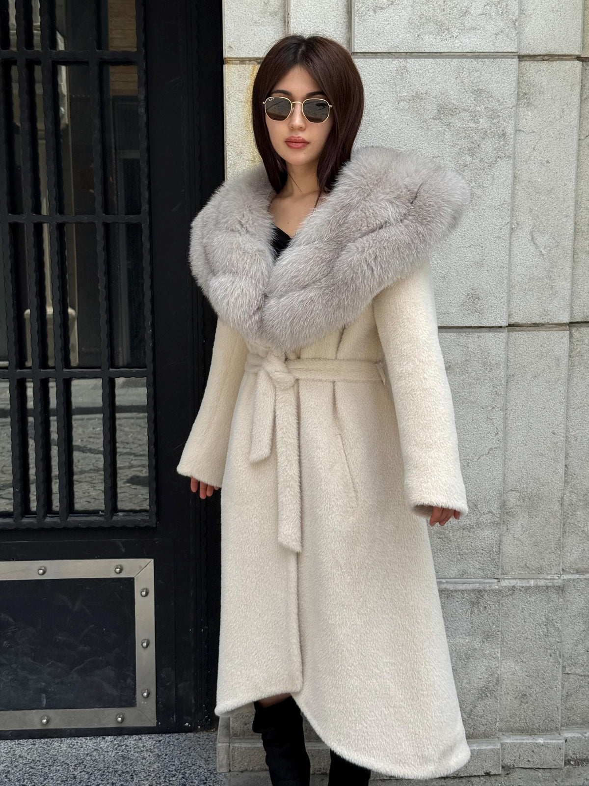 Beige Alcantara Coat, Collar Fox Fur Jacket, Flared Coat.— Beige Fox Fur.. Fox Fur