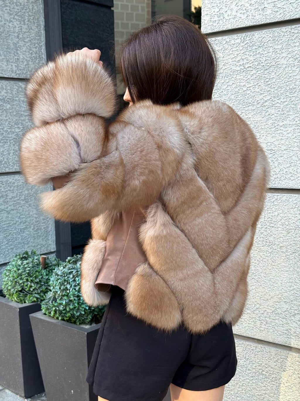 Beige Fox Fur Jacket , Women’s Handmade Short Fur Coat With Detachable Sleeves
