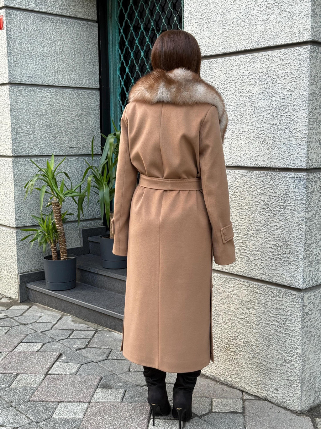 Handmade Camel Cashmere Coat , Collar Fox Fur Jacket For Women