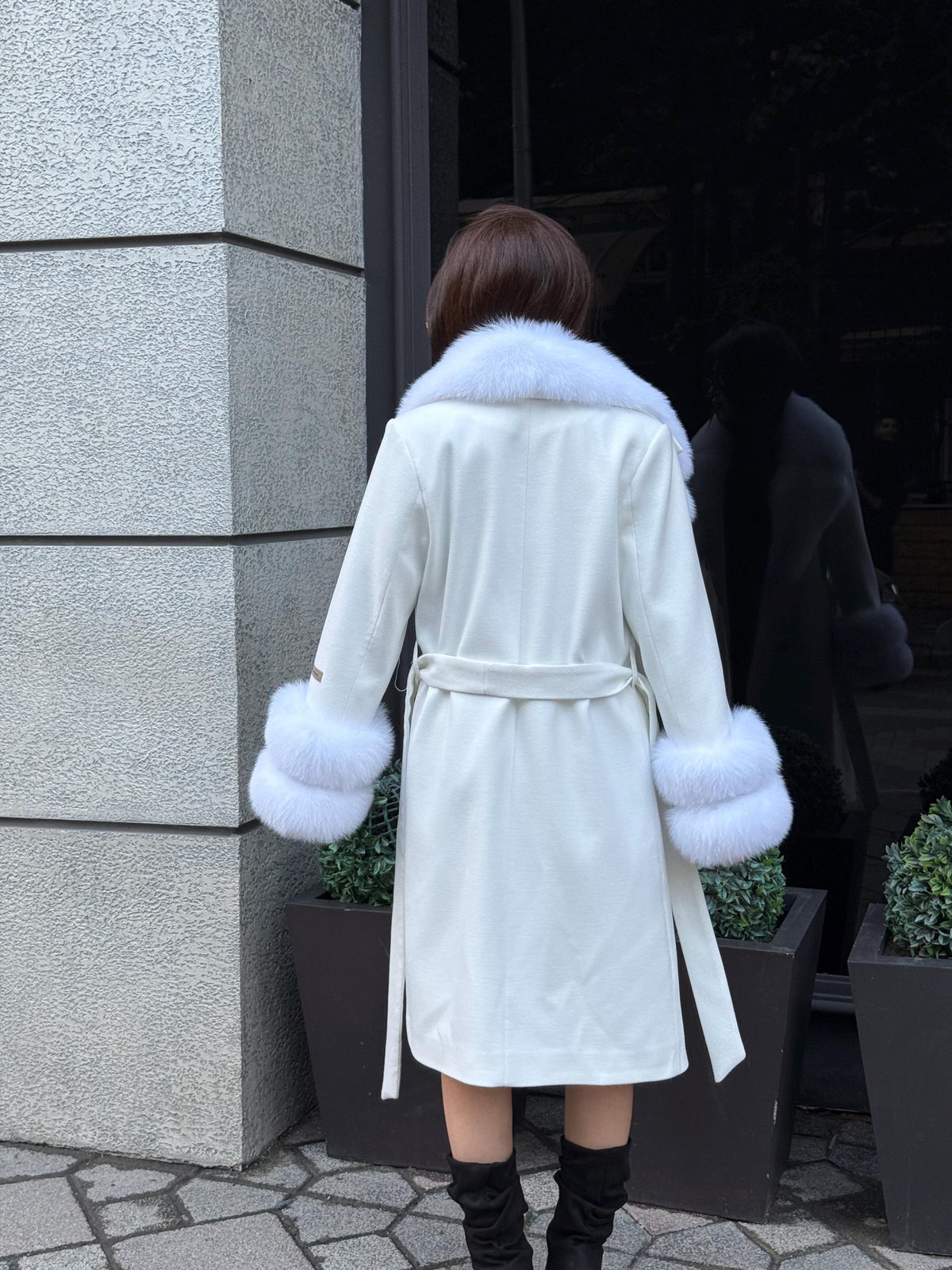 White Cashmere Coat With Fox Fur Trim, Collar Cuffs Fox Fur Coat , Handmade Long Wool Coat For Women, Plus Size Fur Trimmed Coat