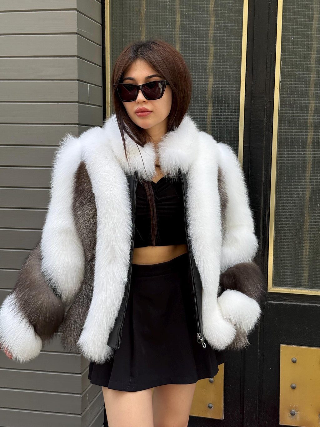 Women Fox Fur Jacket, Slimfit Short White-Silver Fox Fur Coat