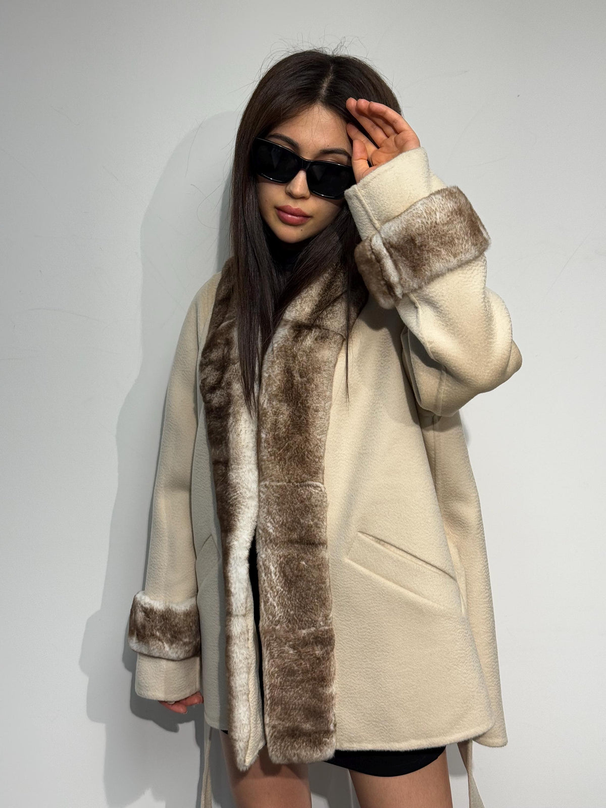 Beige Zibellino Alpaca Wool Coat, Handmade Short Virgin Wool Front Orylag Rex Fur Jacket