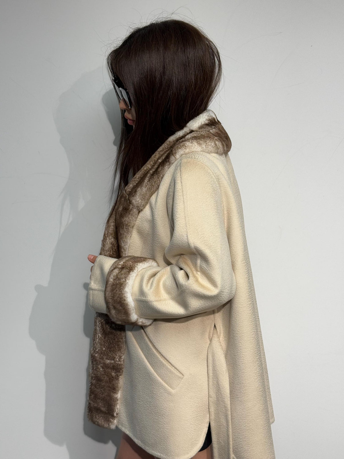 Beige Zibellino Alpaca Wool Coat, Handmade Short Virgin Wool Front Orylag Rex Fur Jacket
