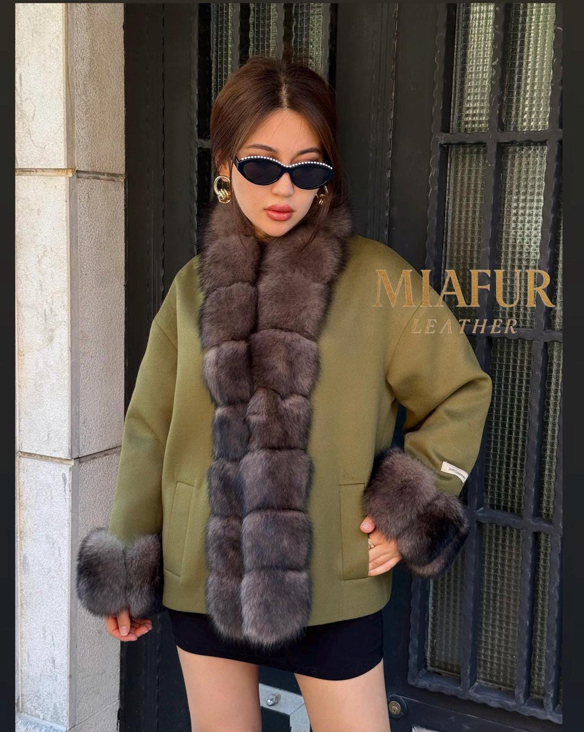 Khaki Cashmere Short Front Fox Fur Jacket, Plus Size Women Fox Fur Coat