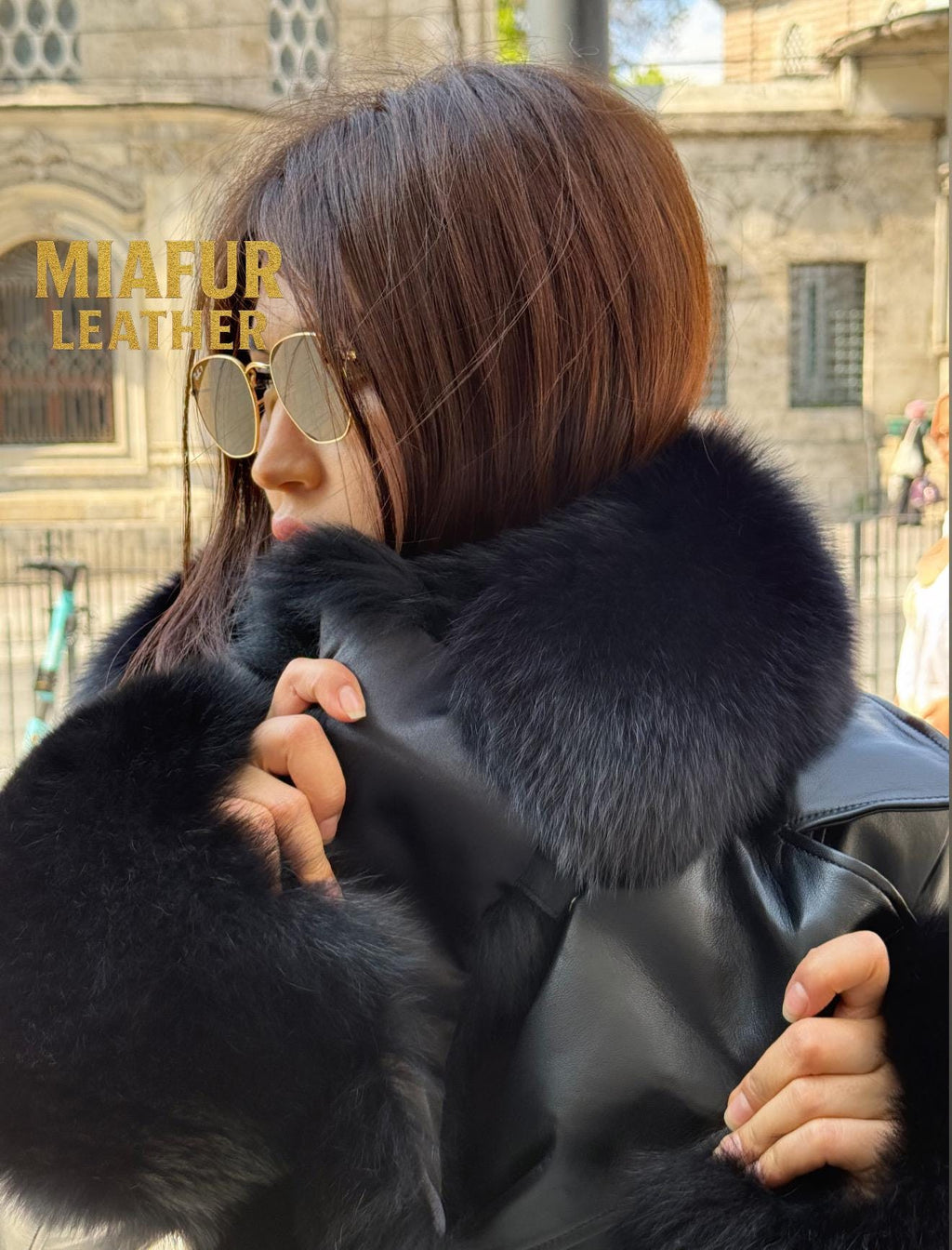 Luxury Black Leather Jacket , Detachable Collar & Cuffs Fox Fur Coat For Women