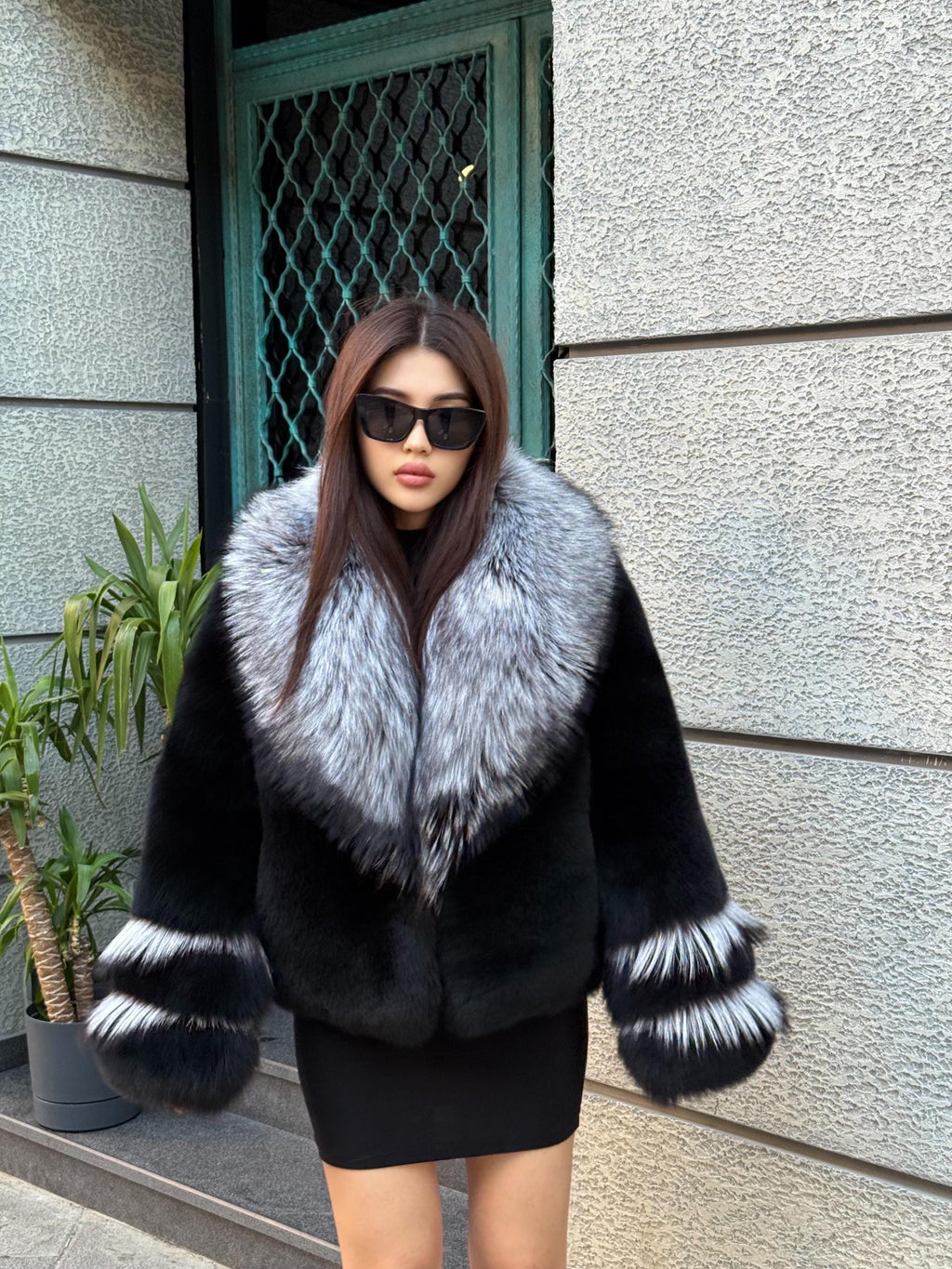 Black Fox Fur Jacket, Full Skin Fox Fur Coat, Premium Saga Fox Fur Jacket, Collar Silver Frost Fox Fur__ Short Fox Fur Jacket