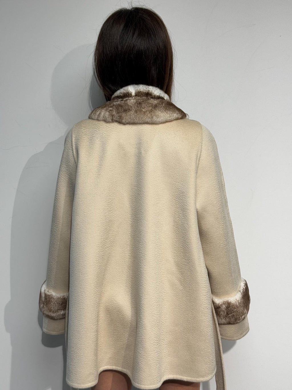 Beige Zibellino Alpaca Wool Coat, Handmade Short Virgin Wool Front Orylag Rex Fur Jacket