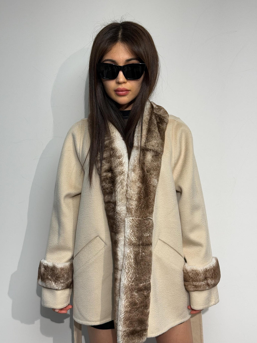 Beige Zibellino Alpaca Wool Coat, Handmade Short Virgin Wool Front Orylag Rex Fur Jacket