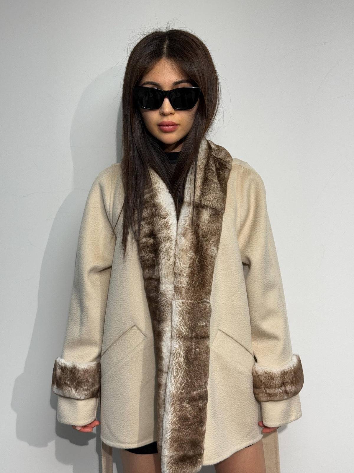 Beige Zibellino Alpaca Wool Coat, Handmade Short Virgin Wool Front Orylag Rex Fur Jacket
