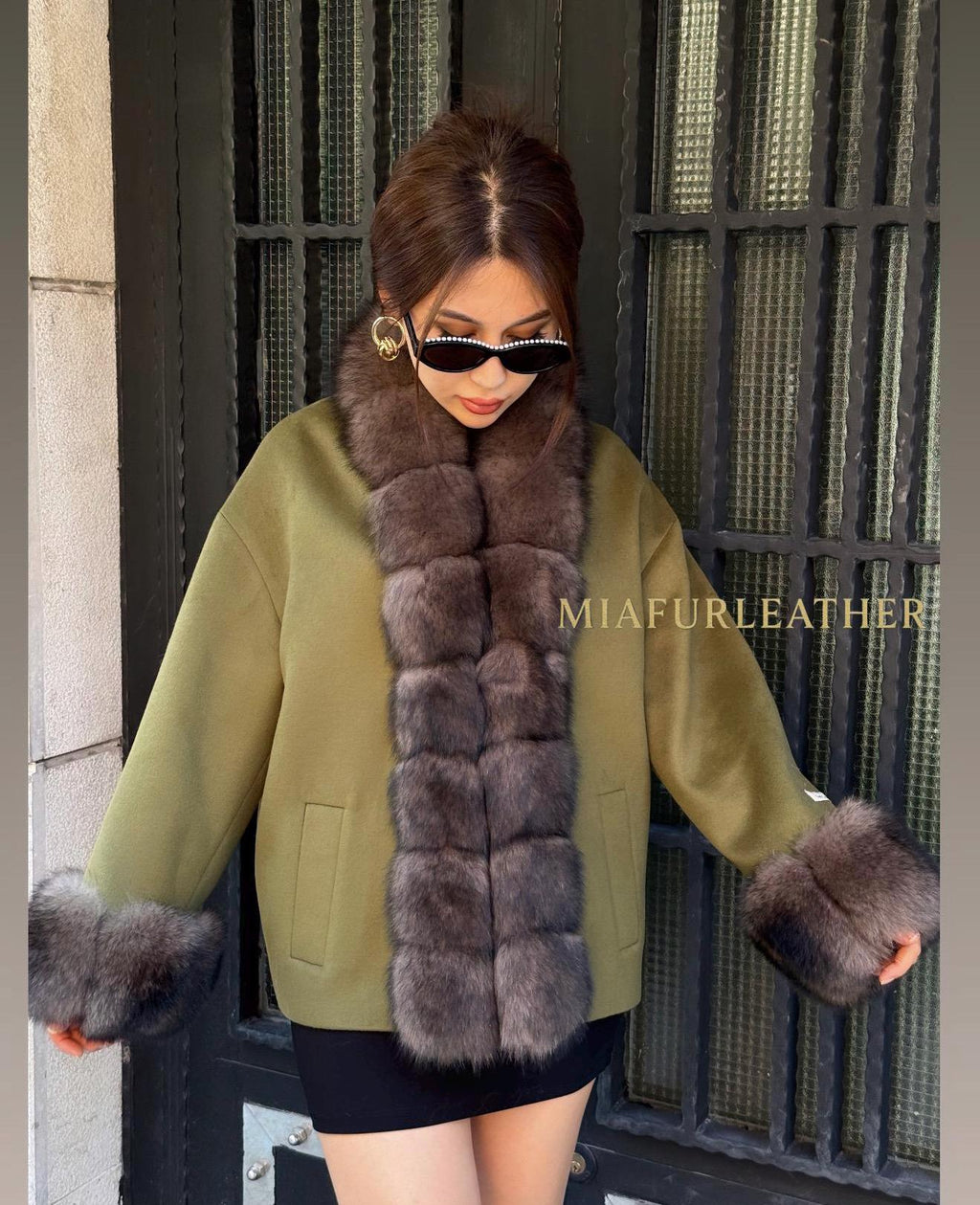 Khaki Cashmere Short Front Fox Fur Jacket, Plus Size Women Fox Fur Coat