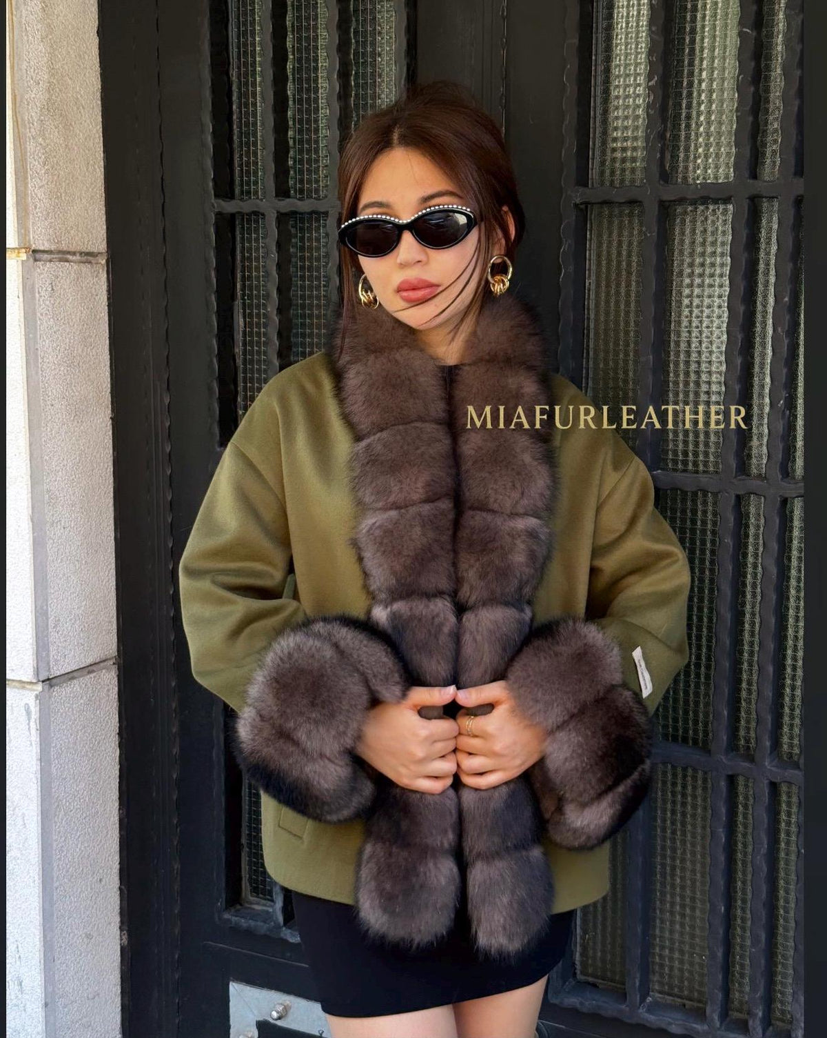 Khaki Cashmere Short Front Fox Fur Jacket, Plus Size Women Fox Fur Coat