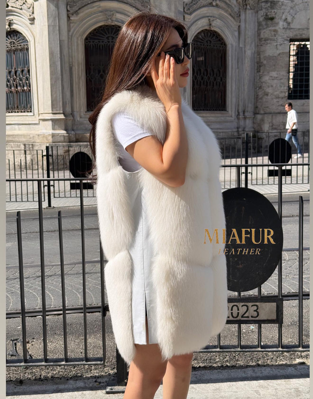 Luxury White Fox Fur Vest with Leather Side Panels | Handmade Genuine Fur Gilet | Elegant Winter Outerwear for Women - Gift For Her