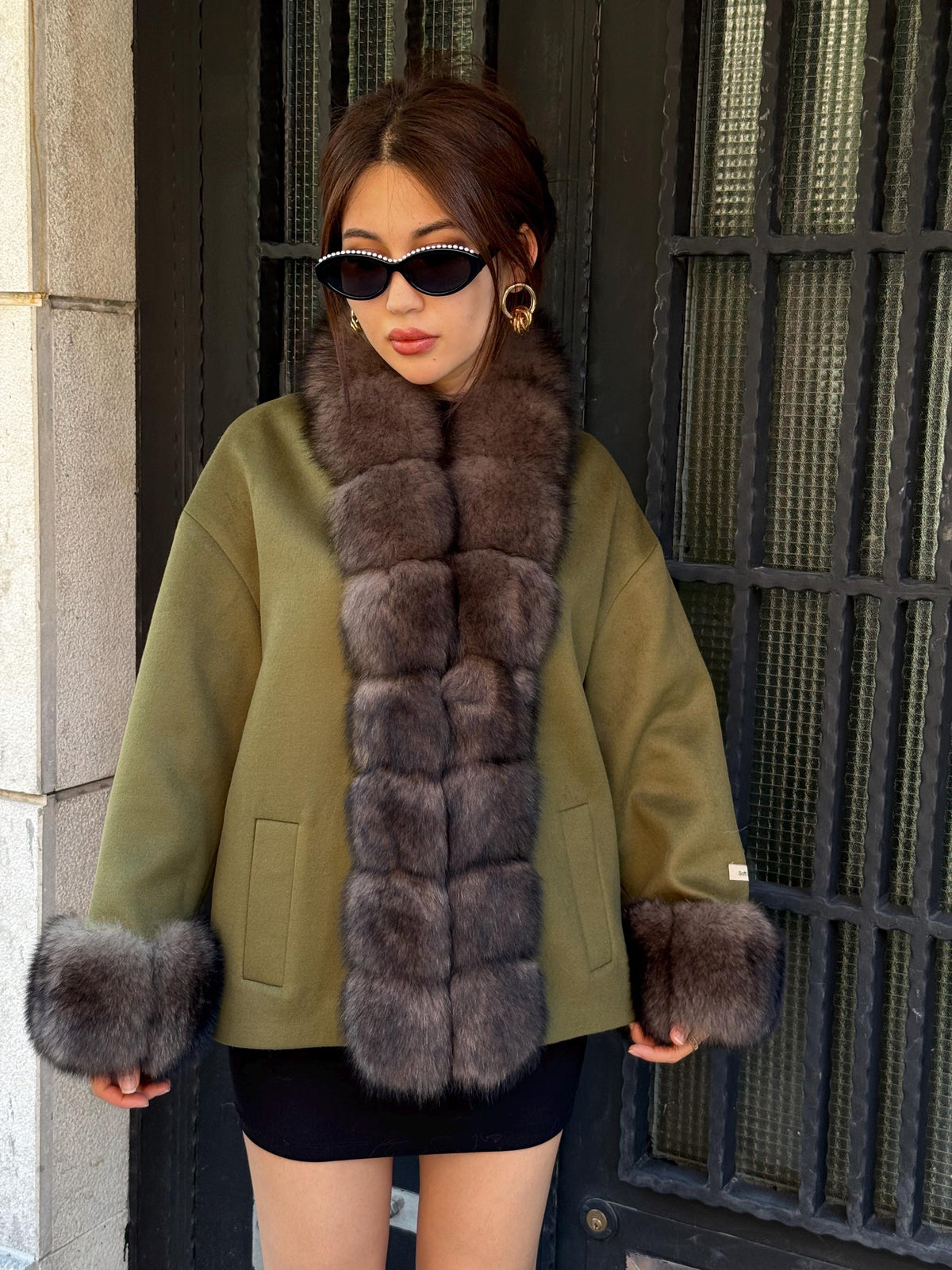 Khaki Cashmere Short Front Fox Fur Jacket, Plus Size Women Fox Fur Coat