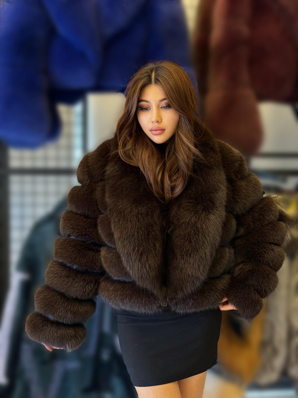 Brown Fox Fur Jacket: Short With Detachable Sleeves Fur Coat For Women
