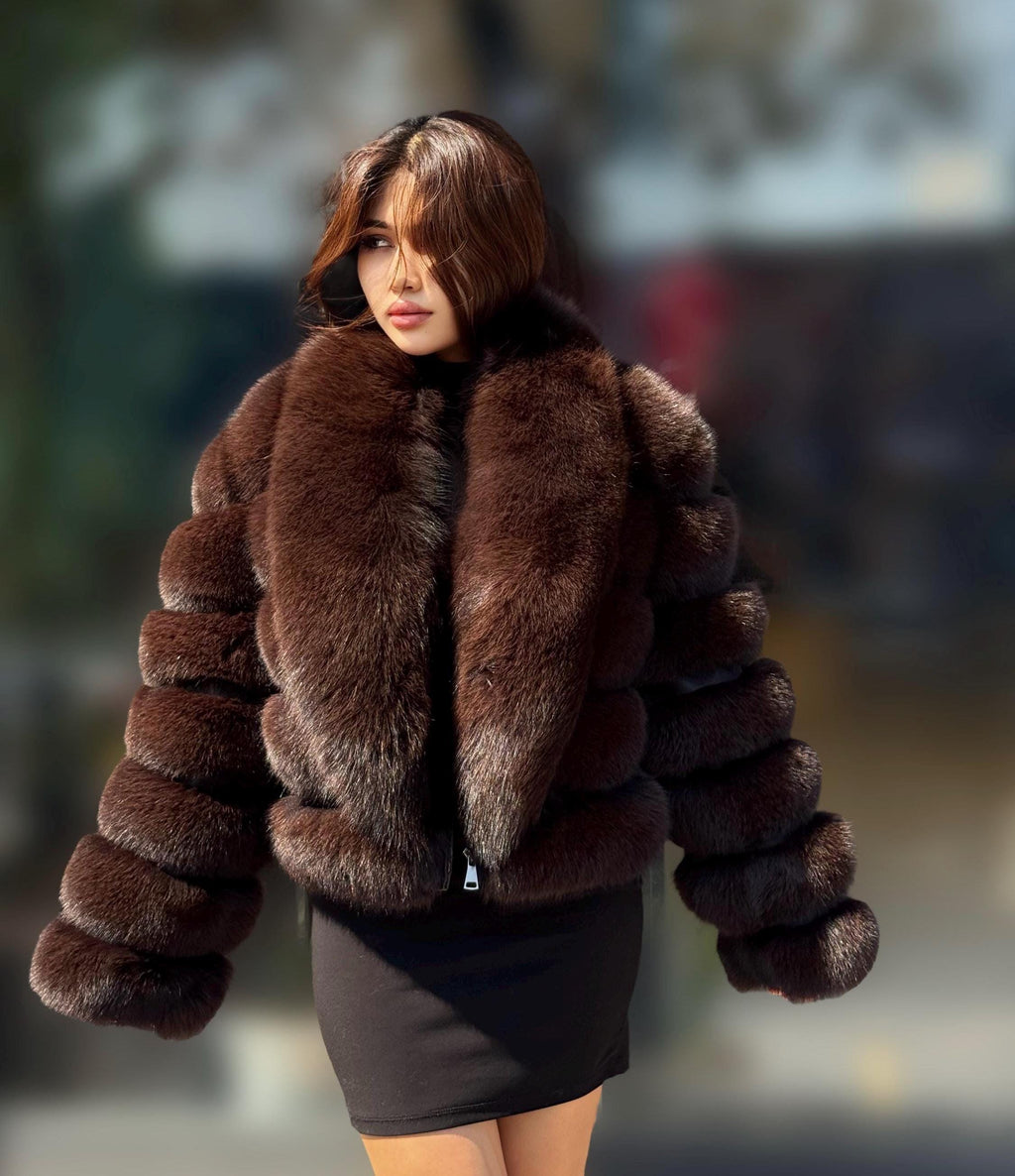 Brown Fox Fur Jacket: Short With Detachable Sleeves Fur Coat For Women