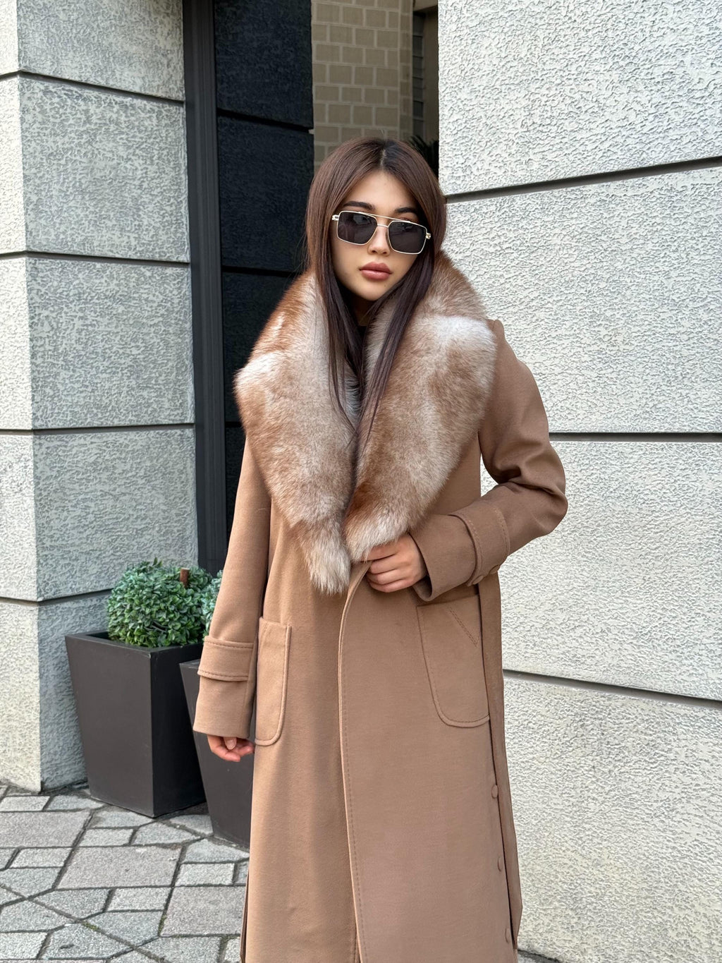 Handmade Camel Cashmere Coat , Collar Fox Fur Jacket For Women