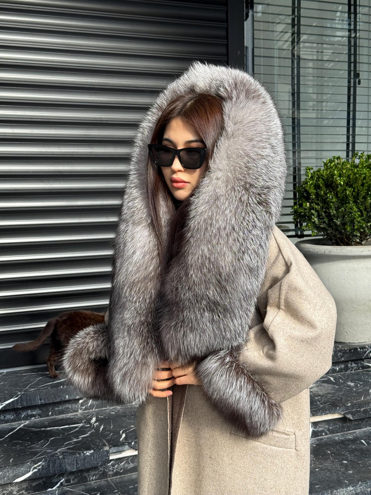 Handmade Alpaca Wool Coat: Beige Winter Outerwear with Fox Fur Trim