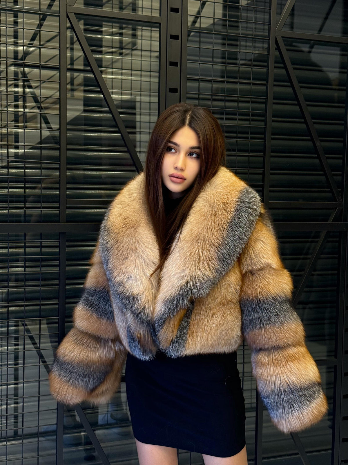 Women’s Golden Fox Fur Jacket: Handmde Luxury Short Winter Fur Coat