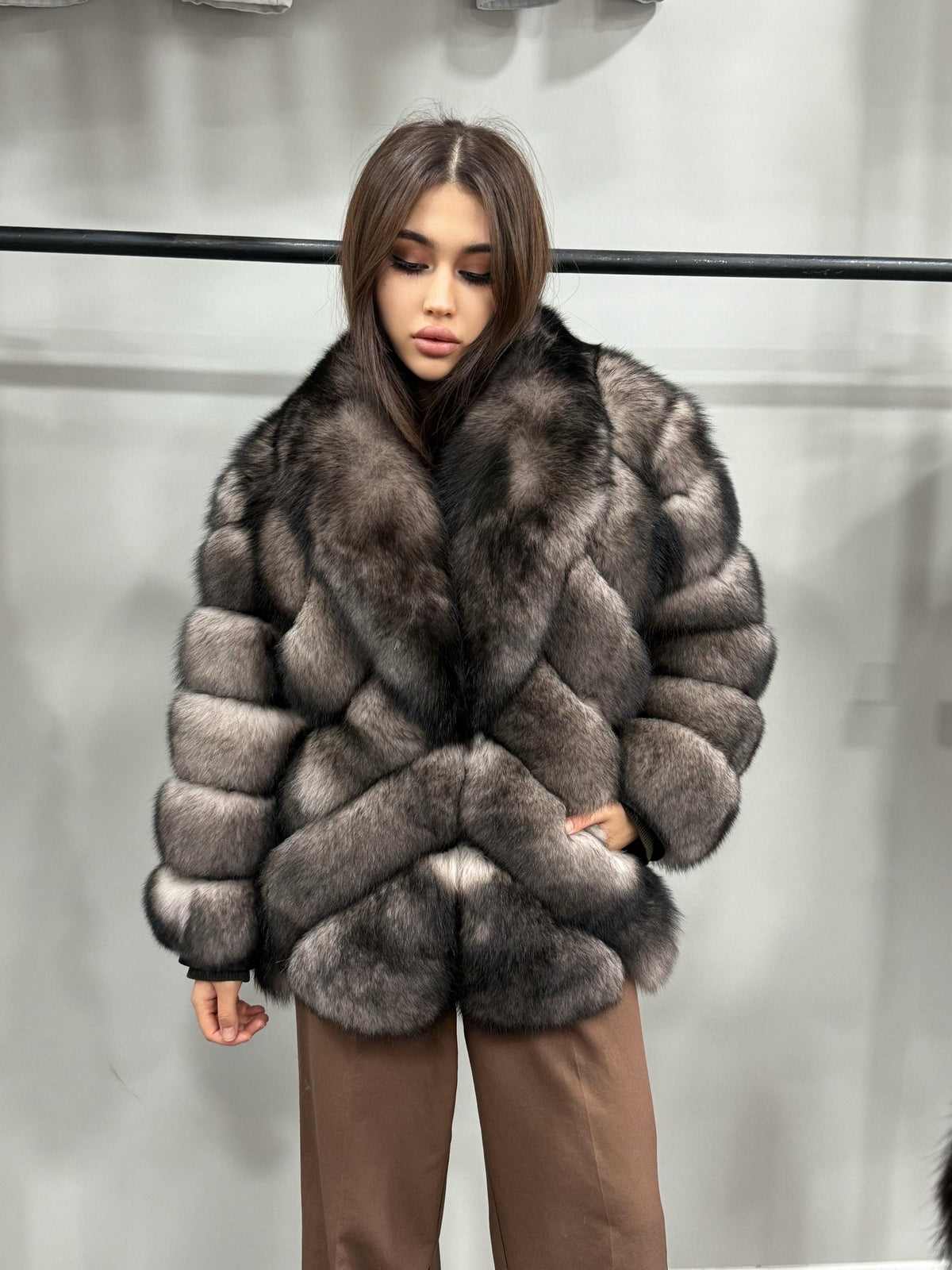 Women’s Fox Fur Jacket, Luxury Short Beige in Gray Fur Coat