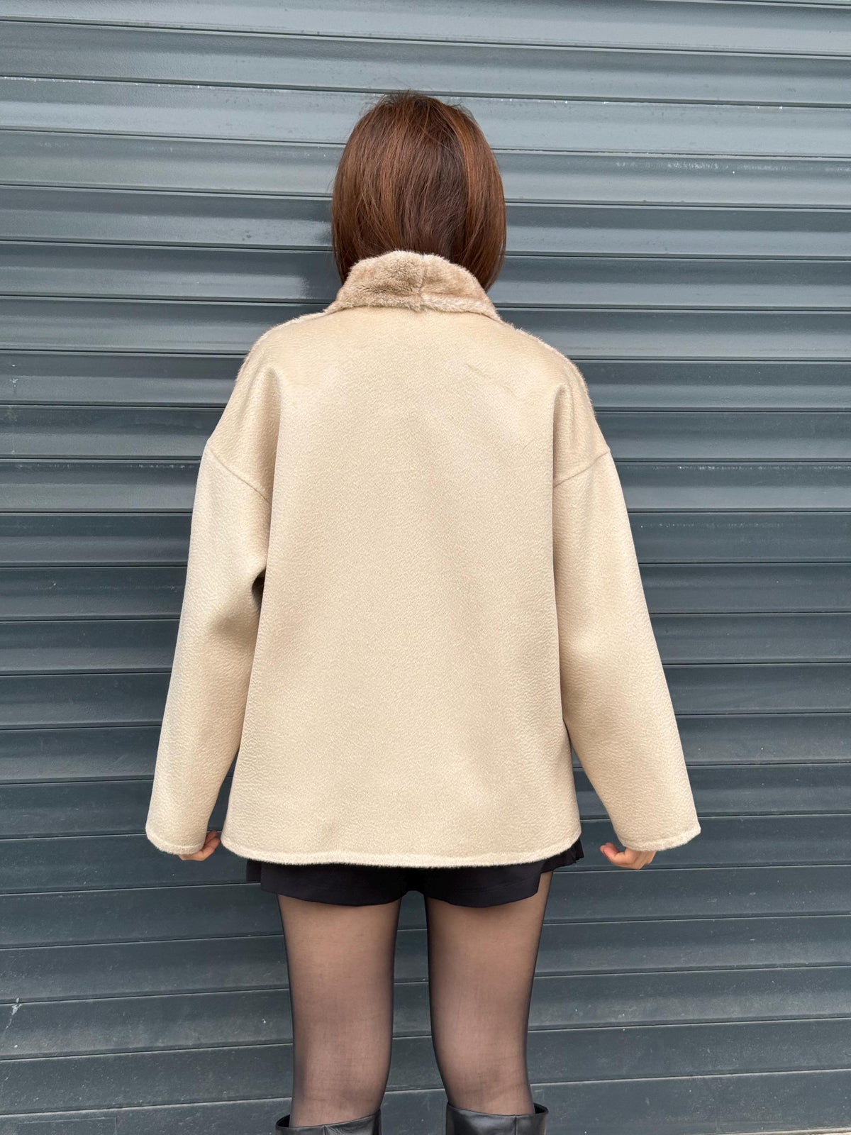 Beige Short Zibellino Alpaca Wool Jacket, Short Front Faux Mink Fur Coat