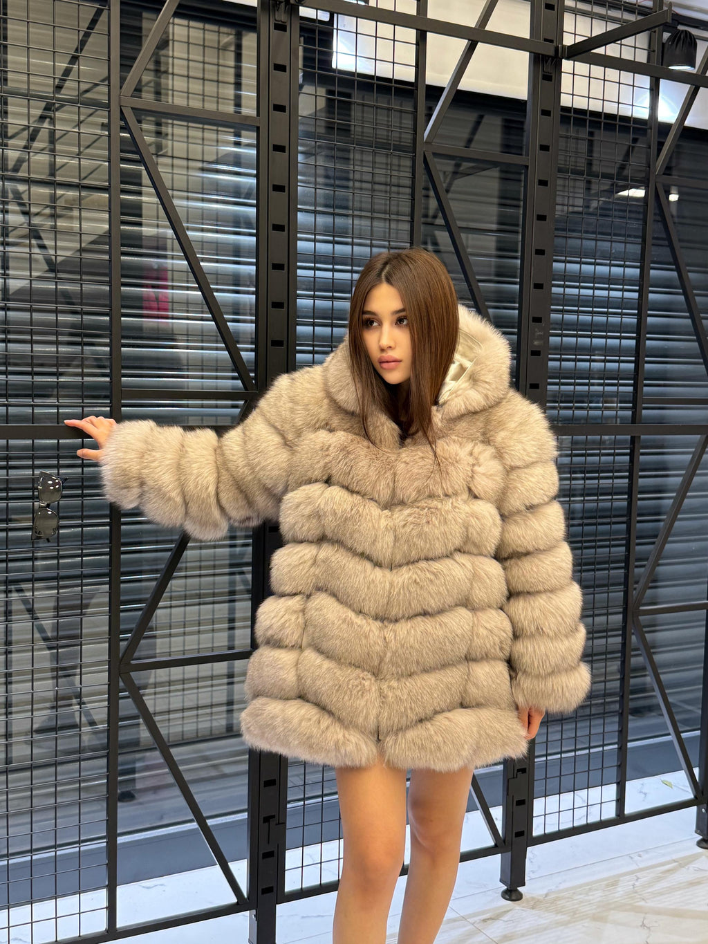 Women’s Beige Fox Fur Jacket, Luxury Hooded Fur Coat With Detachable Sleeves