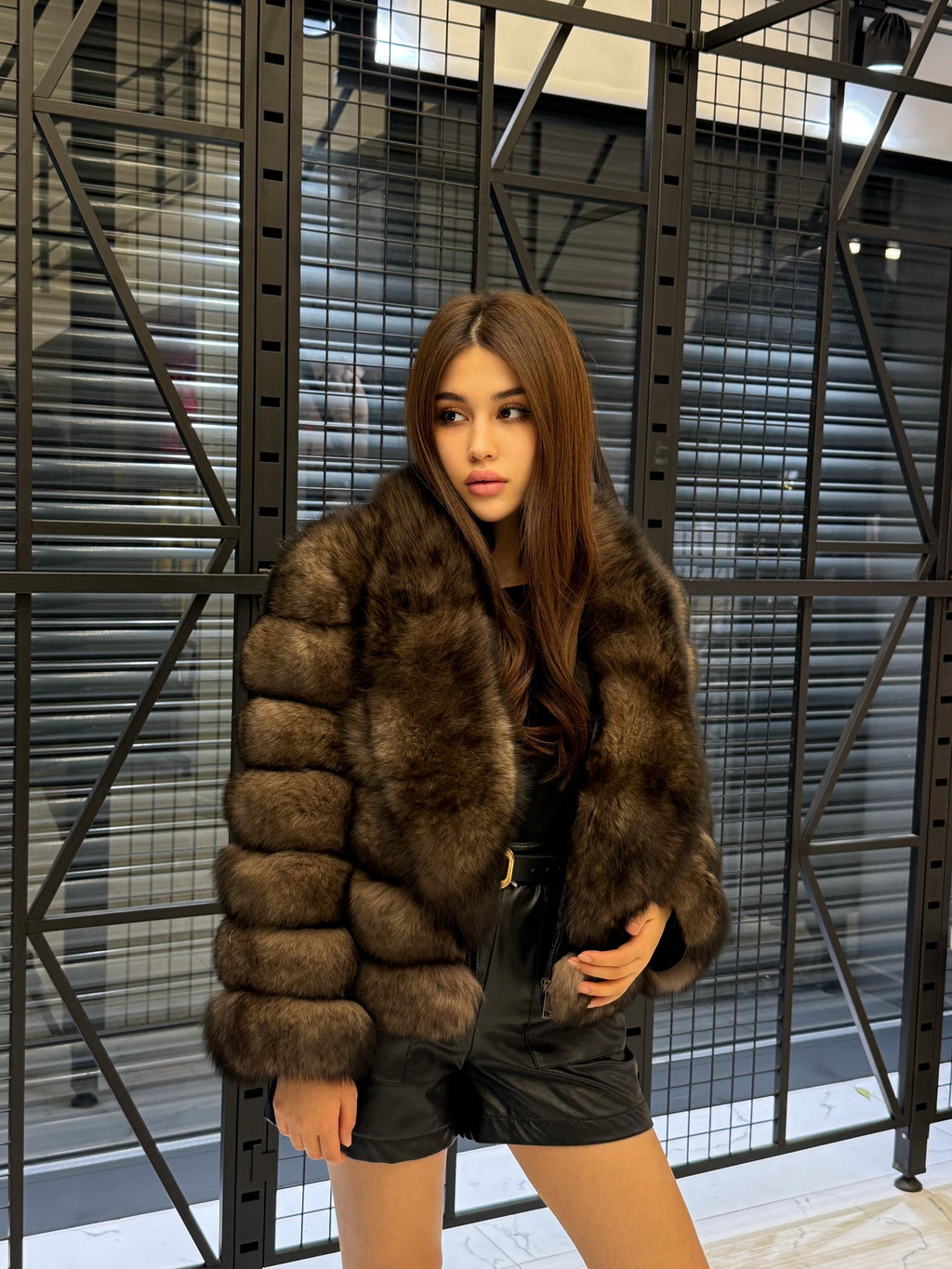 Sable Brown Fox Fur Jacket: Short With Detachable Sleeves Fur Coat For Women