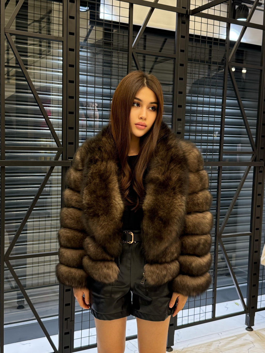 Sable Brown Fox Fur Jacket: Short With Detachable Sleeves Fur Coat For Women